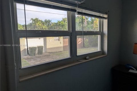 Купить кондоминиум в Халландейл-Бич, Флорида 1 спальня, 55.74м2, № 2053613 - фото 16