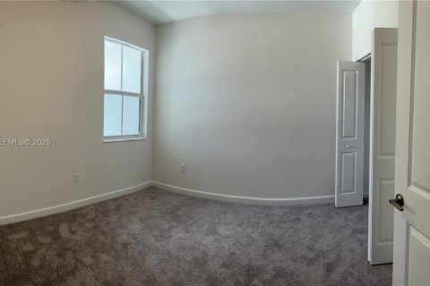 Townhouse in Homestead, Florida 3 bedrooms, 143.53 sq.m. № 1989999 - photo 8