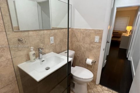 Condominio en alquiler en Miami Beach, Florida, 1 dormitorio, 65.03 m2 № 1927623 - foto 15