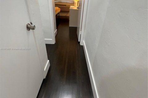 Condominio en alquiler en Miami Beach, Florida, 1 dormitorio, 65.03 m2 № 1927623 - foto 17