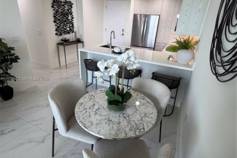Condominio en venta en Sunrise, Florida, 2 dormitorios, 81.48 m2 № 2076917 - foto 5