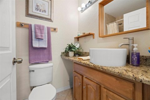 House in Tampa, Florida 4 bedrooms, 139.07 sq.m. № 1639722 - photo 15