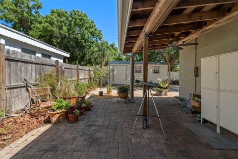 House in Tampa, Florida 4 bedrooms, 139.07 sq.m. № 1639722 - photo 26