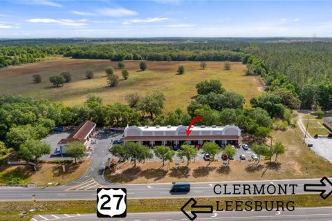 Immobilier commercial à louer à Leesburg, Floride: 98.85 m2 № 2430814 - photo 2