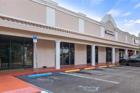 Immobilier commercial à louer à Leesburg, Floride: 98.85 m2 № 2430814 - photo 8
