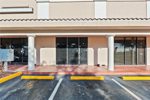 Immobilier commercial à louer à Leesburg, Floride: 98.85 m2 № 2430814 - photo 13