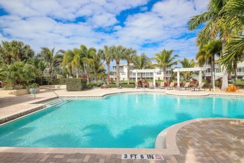 Townhouse in Placida, Florida 3 bedrooms, 222.04 sq.m. № 2213423 - photo 26