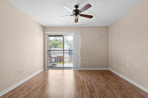 Condo in Gainesville, Florida, 1 bedroom № 2213483 - photo 5