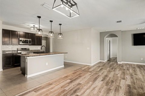 Villa ou maison à vendre à Riverview, Floride: 4 chambres, 171.5 m2 № 2102006 - photo 6