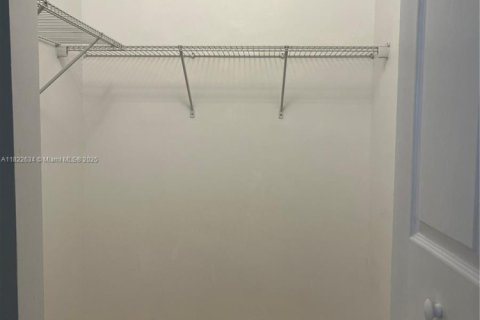 Copropriété à louer à Miami, Floride: 2 chambres, 84.73 m2 № 1786967 - photo 8