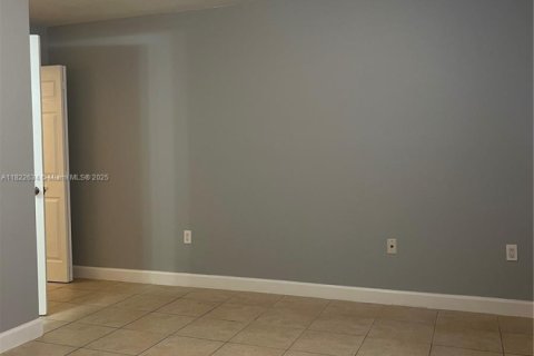 Copropriété à louer à Miami, Floride: 2 chambres, 84.73 m2 № 1786967 - photo 6