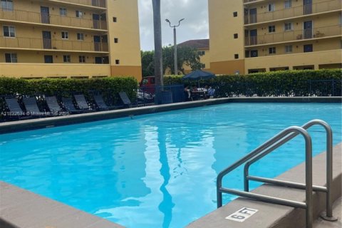 Copropriété à louer à Miami, Floride: 2 chambres, 84.73 m2 № 1786967 - photo 11