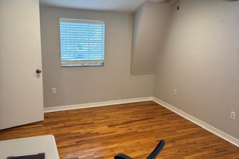 House in Tampa, Florida 4 bedrooms, 197.32 sq.m. № 1884102 - photo 19
