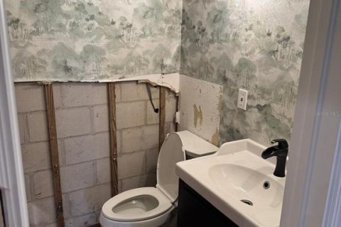 House in Tampa, Florida 4 bedrooms, 197.32 sq.m. № 1884102 - photo 23