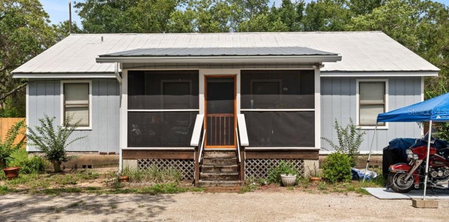 Villa ou maison à Umatilla, Floride 3 chambres, 118.54 m2 № 2148307