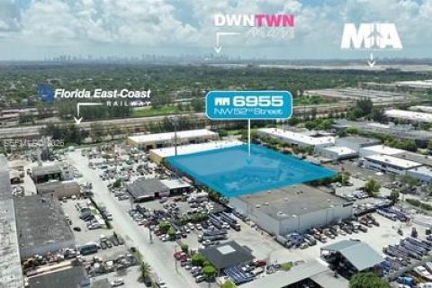 Immobilier commercial à vendre à Miami, Floride № 2016897 - photo 8
