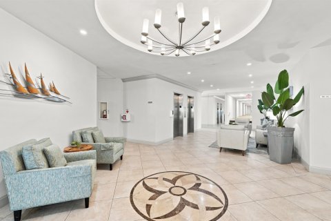 Condo in Fort Lauderdale, Florida, 1 bedroom  № 2399999 - photo 8