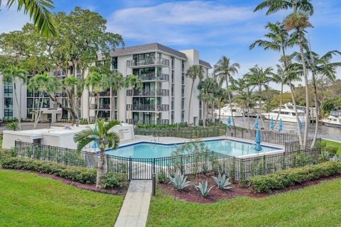 Condo in Fort Lauderdale, Florida, 1 bedroom  № 2399999 - photo 4