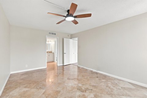 Condo in Fort Lauderdale, Florida, 1 bedroom  № 2399999 - photo 24