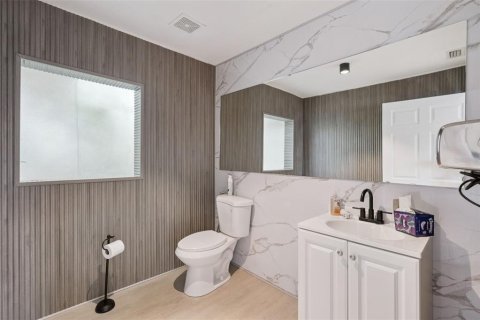 Propiedad comercial en alquiler en Orlando, Florida, 99.87 m2 № 2097623 - foto 11