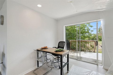 Propiedad comercial en alquiler en Orlando, Florida, 99.87 m2 № 2097623 - foto 8