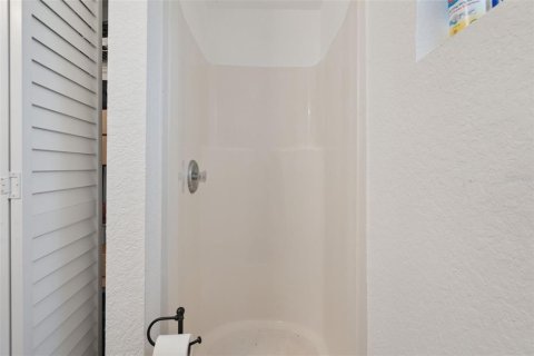 Propiedad comercial en alquiler en Orlando, Florida, 99.87 m2 № 2097623 - foto 9