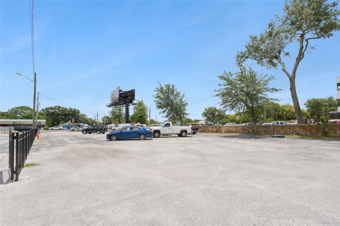 Propiedad comercial en alquiler en Orlando, Florida, 99.87 m2 № 2097623 - foto 5