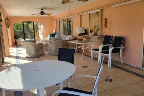 House in Sarasota, Florida 4 bedrooms, 204.11 sq.m. № 2232611 - photo 26