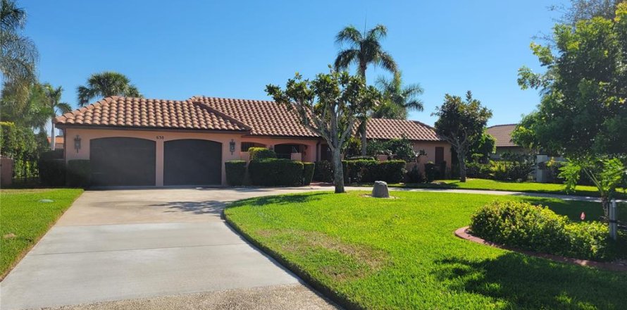 House in Sarasota, Florida 4 bedrooms, 204.11 sq.m. № 2232611