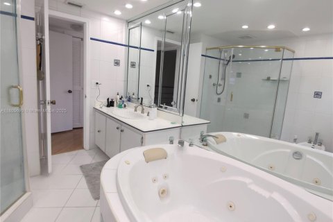 Adosado en alquiler en North Miami Beach, Florida, 2 dormitorios, 152.36 m2 № 1742360 - foto 15