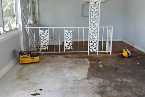 Casa en venta en Bradenton, Florida, 2 dormitorios, 69.68 m2 № 1562392 - foto 2