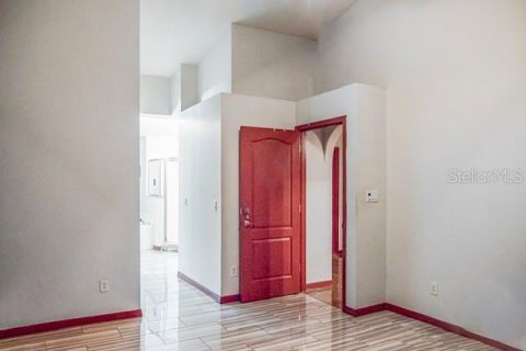 Casa en venta en Eustis, Florida, 4 dormitorios, 230.86 m2 № 1529779 - foto 10