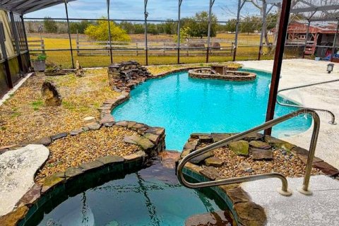 Casa en venta en Eustis, Florida, 4 dormitorios, 230.86 m2 № 1529779 - foto 21
