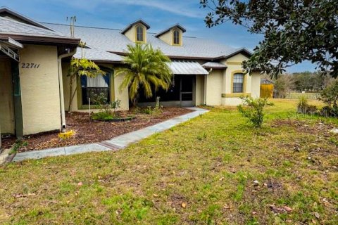 Casa en venta en Eustis, Florida, 4 dormitorios, 230.86 m2 № 1529779 - foto 1