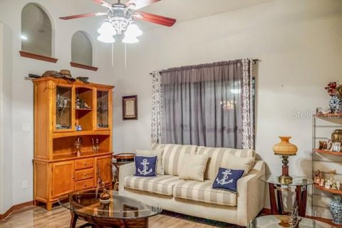 Casa en venta en Eustis, Florida, 4 dormitorios, 230.86 m2 № 1529779 - foto 7