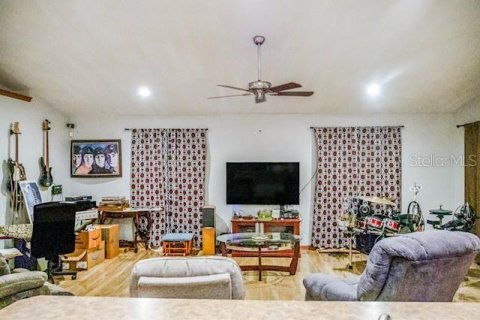 Casa en venta en Eustis, Florida, 4 dormitorios, 230.86 m2 № 1529779 - foto 14