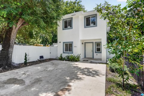 Villa ou maison à vendre à Miami, Floride: 4 chambres, 128.21 m2 № 2083420 - photo 4