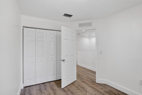Villa ou maison à vendre à Miami, Floride: 4 chambres, 128.21 m2 № 2083420 - photo 24
