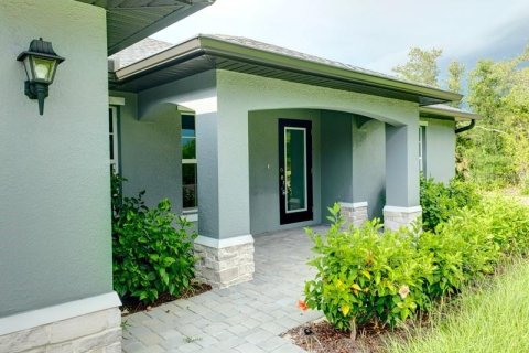 Villa ou maison à Port Charlotte, Floride 4 chambres, 169.92 m2 № 2291211
