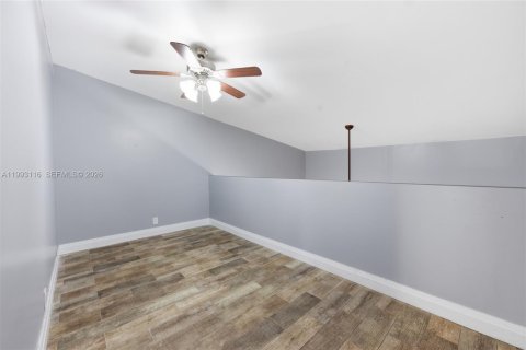 Touwnhouse à vendre à Tamarac, Floride: 3 chambres, 186.18 m2 № 2066134 - photo 30