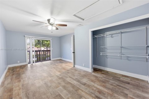 Touwnhouse à vendre à Tamarac, Floride: 3 chambres, 186.18 m2 № 2066134 - photo 28