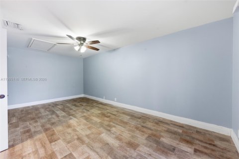 Touwnhouse à vendre à Tamarac, Floride: 3 chambres, 186.18 m2 № 2066134 - photo 26