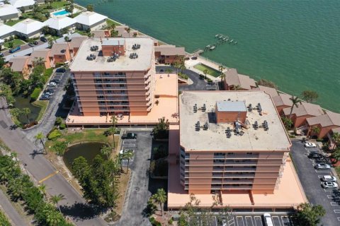 Condo in Saint Petersburg, Florida, 3 bedrooms  № 1620623 - photo 9