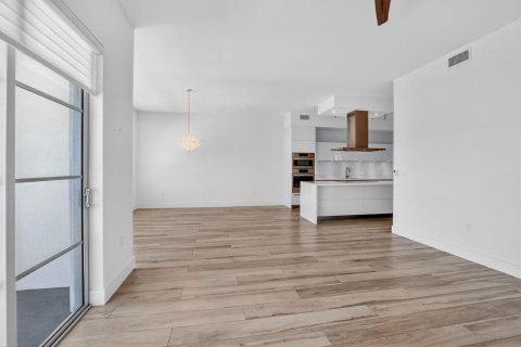 Condo in Boca Raton, Florida, 2 bedrooms № 2181704 - photo 11