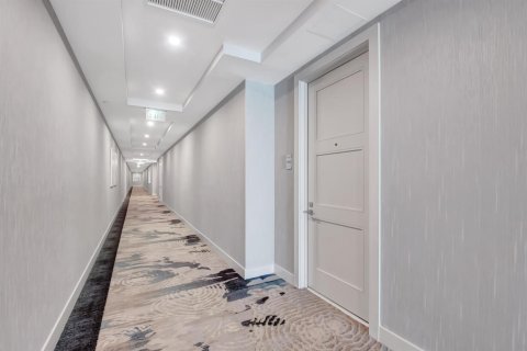 Condo in Boca Raton, Florida, 2 bedrooms № 2181704 - photo 2