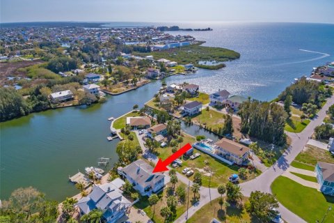 Купить виллу или дом в Гудзон, Флорида 7 комнат, 160.35м2, № 2201866 - фото 2