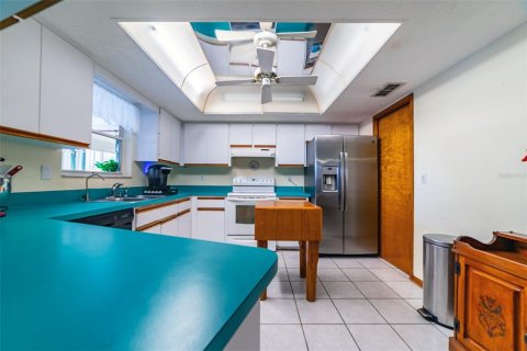 Купить виллу или дом в Гудзон, Флорида 7 комнат, 160.35м2, № 2201866 - фото 27