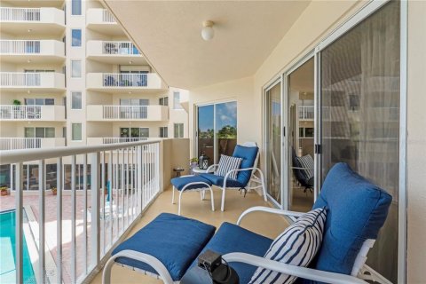 Condo in Daytona Beach Shores, Florida, 2 bedrooms  № 2339204 - photo 26