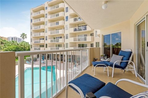 Condo in Daytona Beach Shores, Florida, 2 bedrooms  № 2339204 - photo 27
