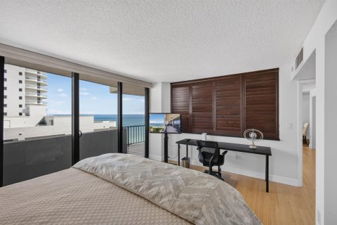Condo in Riviera Beach, Florida, 2 bedrooms  № 2391987 - photo 29